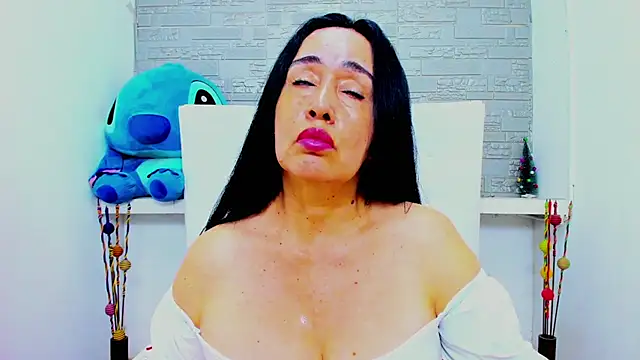 Snapshot of HorniestMilf chatting on 01/18/26, 07:28 HorniestMilf online show from 01/18/26, 07:28