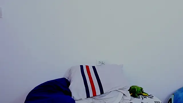 Snapshot of HorniestMilf chatting on 02/16/26, 07:32 HorniestMilf online show from 02/16/26, 07:32