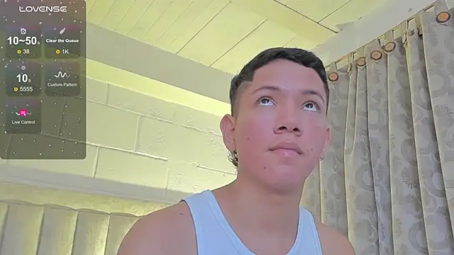 JulianRose 1 online show from 02/04/25, 04:18