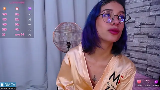 BellaOdisea online show from 03/11/25, 08:31