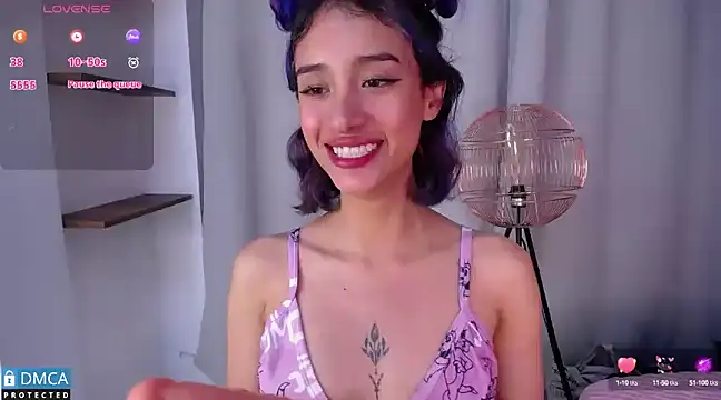 BellaOdisea online show from 03/15/25, 05:19