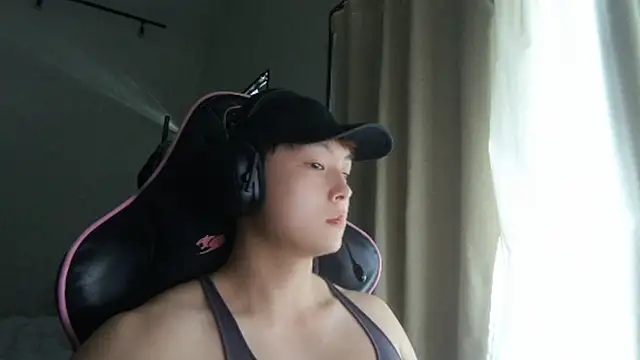 Snapshot of Tkcqcc chatting on 12/21/24, 04:41 Tkcqcc online show from 12/21/24, 04:41