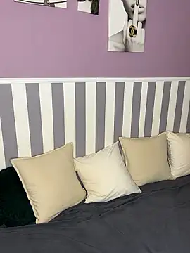 Snapshot of Tkcqcc chatting on 11/28/25, 11:46 Tkcqcc online show from 11/28/25, 11:46