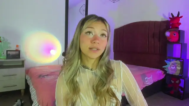 alisson zafiro  online show from 12/15/24, 09:13