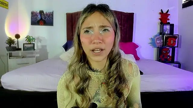 alisson zafiro  online show from 01/13/25, 03:04