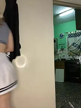 Snapshot of FlorBich chatting on 01/12/25, 08:36 FlorBich online show from 01/12/25, 08:36