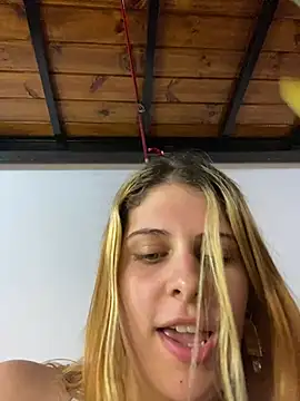 Snapshot of FlorBich chatting on 02/22/25, 09:26 FlorBich online show from 02/22/25, 09:26