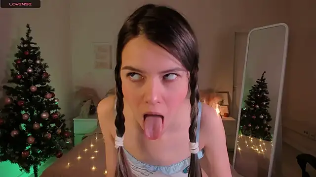 Lil Amelie online show from 12/19/24, 06:45