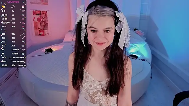 Lil Amelie online show from 10/11/25, 07:29