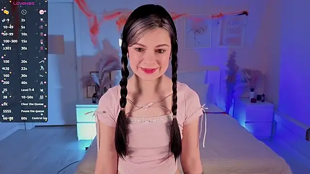 Lil Amelie online show from 11/08/25, 10:26