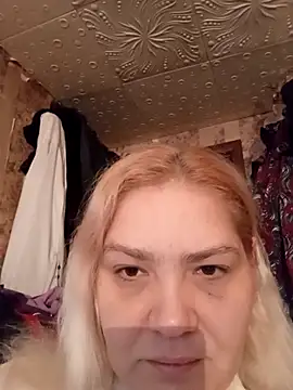 Minna Jeannie online show from 11/25/25, 03:06