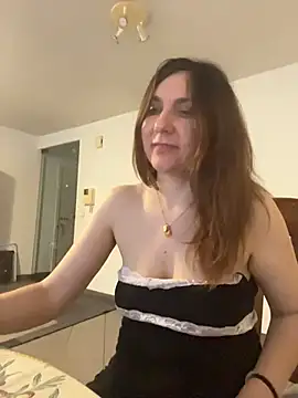 JasmineGlamour online show from 07/16/26, 03:56