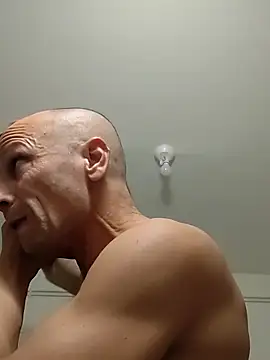 Snapshot of wedge75 chatting on 09/30/25, 05:18 wedge75 online show from 09/30/25, 05:18