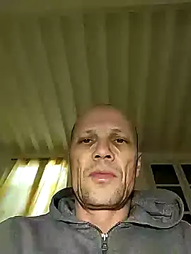 Snapshot of wedge75 chatting on 10/12/25, 08:46 wedge75 online show from 10/12/25, 08:46