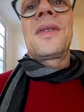 Snapshot of wedge75 chatting on 02/06/26, 10:29 wedge75 online show from 02/06/26, 10:29