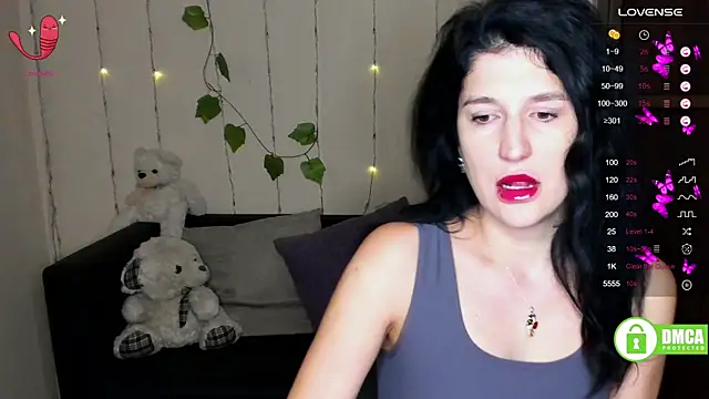 Alianna Solo Kisses online show from 02/12/25, 06:29