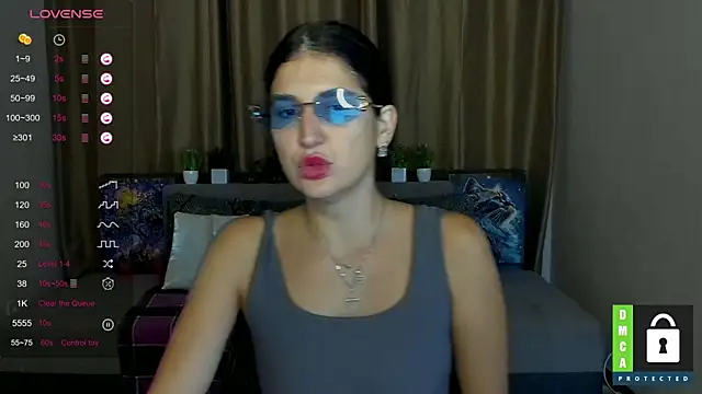 Alianna Solo Kisses online show from 09/23/25, 05:32