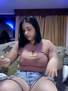 Snapshot of MelannyBell chatting on 01/24/25, 12:20 MelannyBell online show from 01/24/25, 12:20