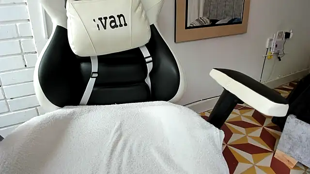 Valerioe online show from 03/13/25, 02:01