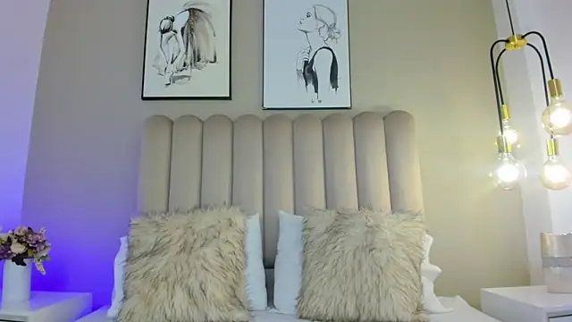 helen mooree online show from 02/16/26, 01:40