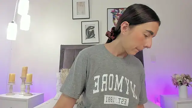 helen mooree online show from 03/03/26, 12:44