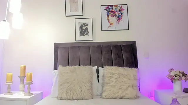 helen mooree online show from 04/16/26, 01:01