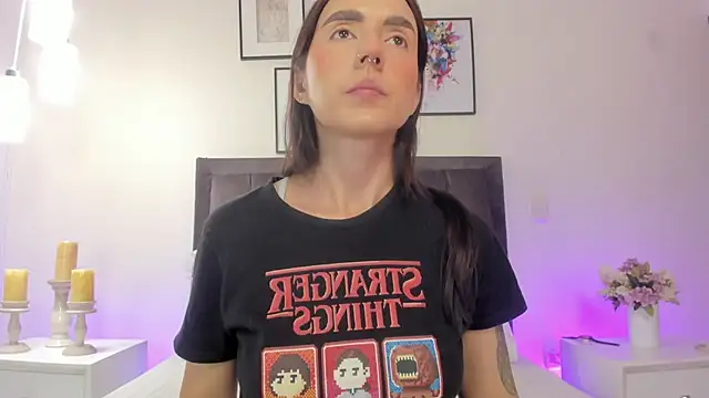 helen mooree online show from 04/17/26, 12:52