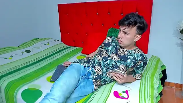 big-dicktop23 online show from 02/07/25, 11:34