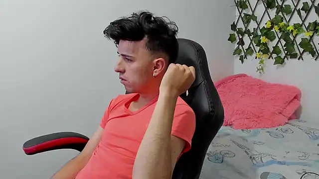 big-dicktop23 online show from 02/13/25, 04:39