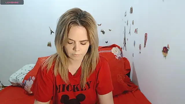 Snapshot of hotmilf4uxxx chatting on 02/02/26, 11:09 hotmilf4uxxx online show from 02/02/26, 11:09