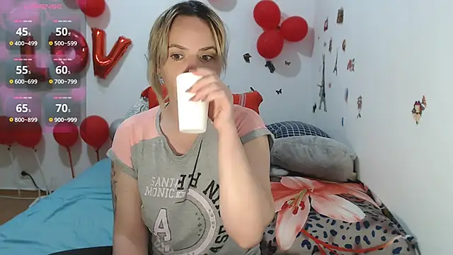 hotmilf4uxxx online show from 04/17/26, 09:56