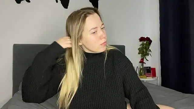 Embersweetbunny online show from 01/30/25, 03:08