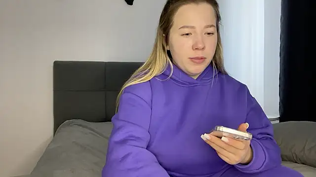 Embersweetbunny online show from 02/22/25, 01:13