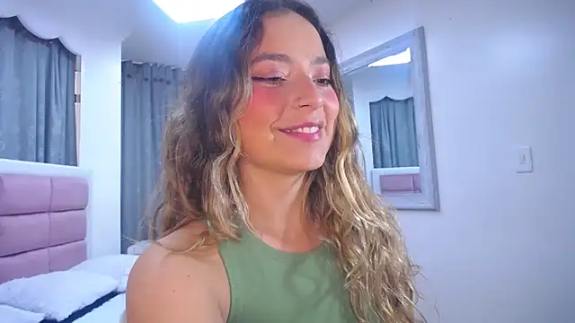 IssadoraJames online show from 01/29/25, 07:22