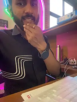 yourluckyfuckboy online show from 03/31/26, 01:00