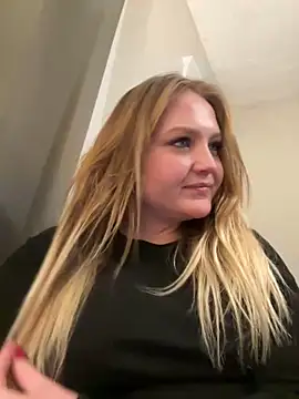 PhatAssBlond online show from 01/01/25, 01:58