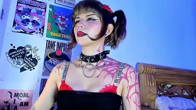 Snapshot of yourrosenrot chatting on 09/24/25, 02:04 yourrosenrot online show from 09/24/25, 02:04