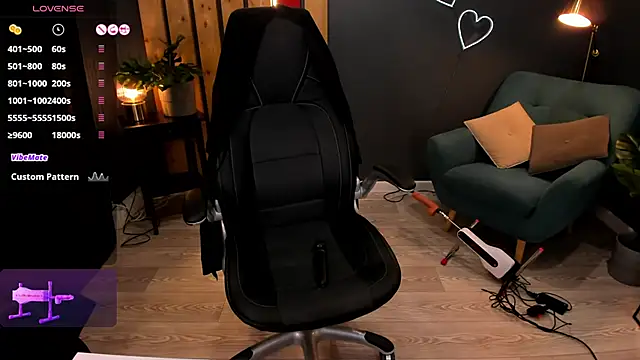 Kristy Rayyy online show from 10/12/25, 04:11