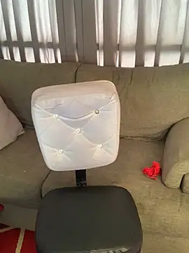 Snapshot of lia_huan chatting on 03/07/25, 05:28 lia huan online show from 03/07/25, 05:28