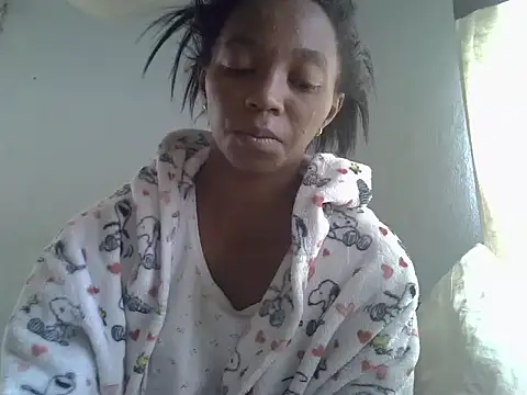 Snapshot of ElianeHot chatting on 09/10/25, 06:57 ElianeHot online show from 09/10/25, 06:57