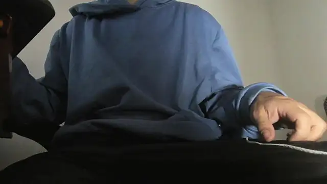 s sven03 online show from 10/14/25, 12:11