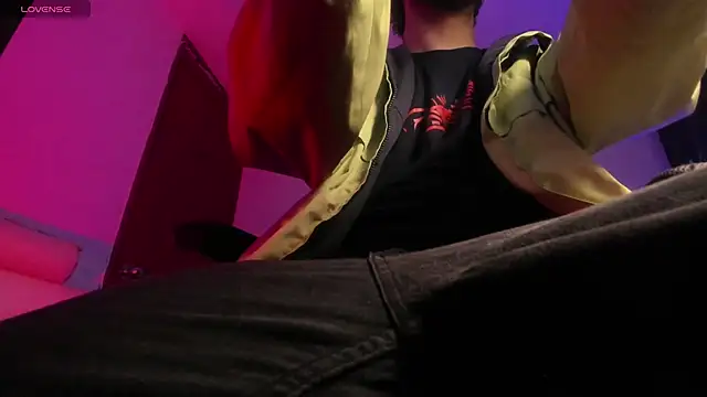 s sven03 online show from 12/19/25, 11:12