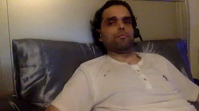 Snapshot of GForceSavage chatting on 10/24/25, 03:58 GForceSavage online show from 10/24/25, 03:58