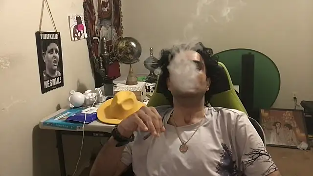 Snapshot of GForceSavage chatting on 11/15/25, 01:03 GForceSavage online show from 11/15/25, 01:03