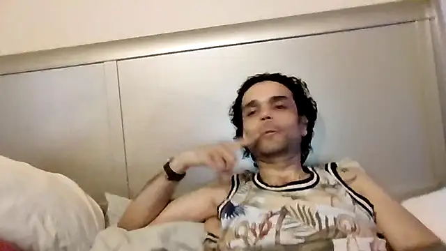 Snapshot of GForceSavage chatting on 11/20/25, 05:34 GForceSavage online show from 11/20/25, 05:34