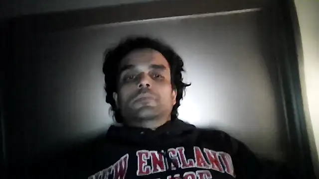 Snapshot of GForceSavage chatting on 12/17/25, 02:17 GForceSavage online show from 12/17/25, 02:17