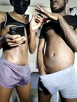 Snapshot of Moteroxz chatting on 10/02/25, 07:04 Moteroxz online show from 10/02/25, 07:04