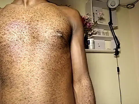 Snapshot of Moteroxz chatting on 02/08/26, 04:32 Moteroxz online show from 02/08/26, 04:32