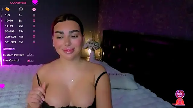 babyleilaa online show from 12/20/25, 12:01