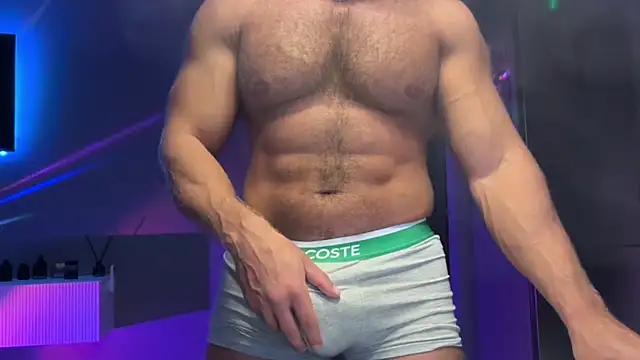 Snapshot of KarlosRichi chatting on 11/20/25, 05:23 KarlosRichi online show from 11/20/25, 05:23